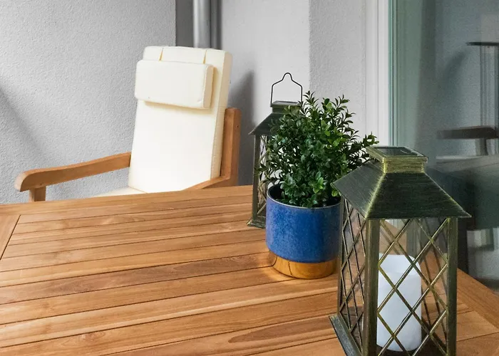 Luxus Im Zentrum Für 6 Personen! 3 Zimmer, Balkon, Wlan, Parkplatz *