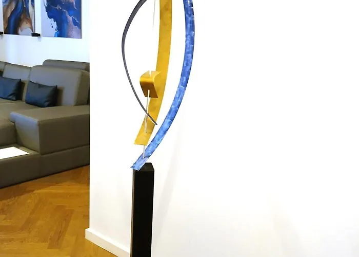 Apartamento Luxus Im Zentrum Für 6 Personen! 3 Zimmer, Balkon, Wlan, Parkplatz