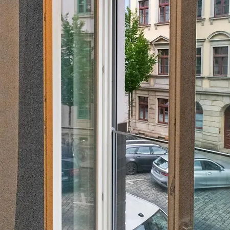 Apartment Luxus Im Zentrum Fuer 6 Personen! 3 Zimmer, Balkon, Wlan, Parkplatz Dresden