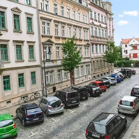 Luxus Im Zentrum Fuer 6 Personen! 3 Zimmer, Balkon, Wlan, Parkplatz Apartment *
