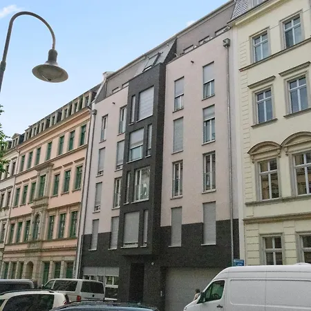 Luxus Im Zentrum Fuer 6 Personen! 3 Zimmer, Balkon, Wlan, Parkplatz アパート *