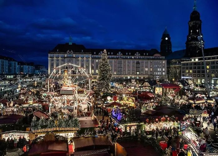 Luxus Im Zentrum Fuer 6 Personen! 3 Zimmer, Balkon, Wlan, Parkplatz Daire Dresden