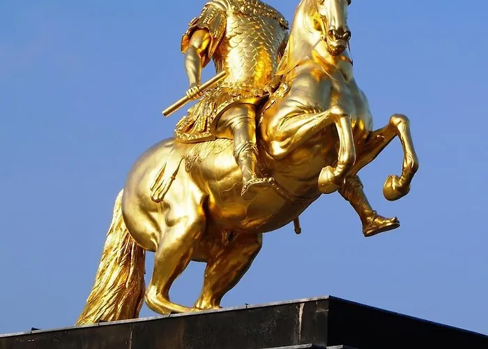 Daire Luxus Im Zentrum Fuer 6 Personen! 3 Zimmer, Balkon, Wlan, Parkplatz *