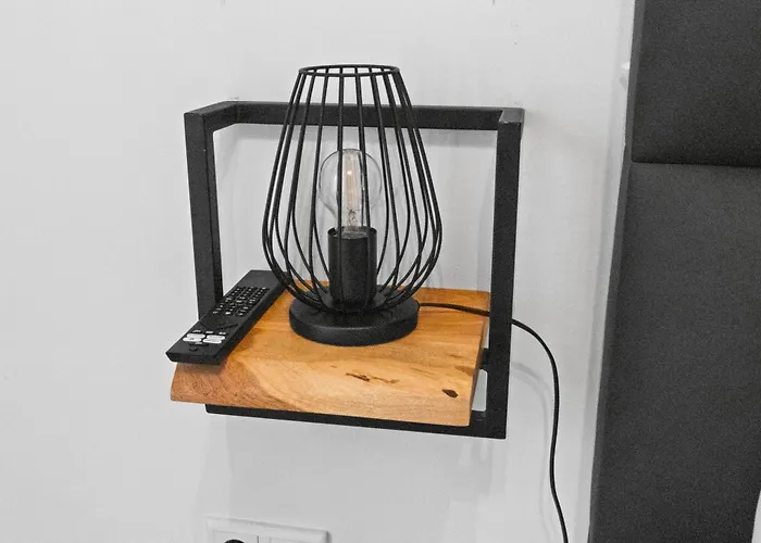 Daire Luxus Im Zentrum Fuer 6 Personen! 3 Zimmer, Balkon, Wlan, Parkplatz Dresden