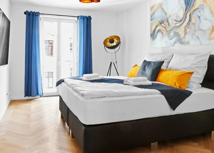 Daire Luxus Im Zentrum Fuer 6 Personen! 3 Zimmer, Balkon, Wlan, Parkplatz *