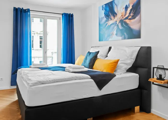 Daire Luxus Im Zentrum Fuer 6 Personen! 3 Zimmer, Balkon, Wlan, Parkplatz *