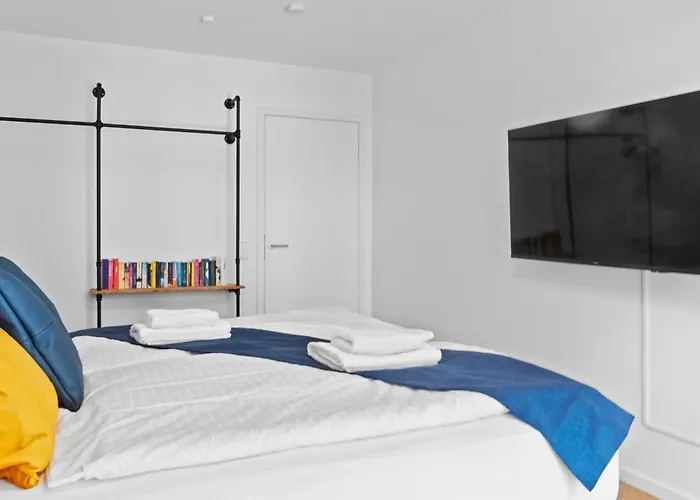 Luxus Im Zentrum Fuer 6 Personen! 3 Zimmer, Balkon, Wlan, Parkplatz * Dresden